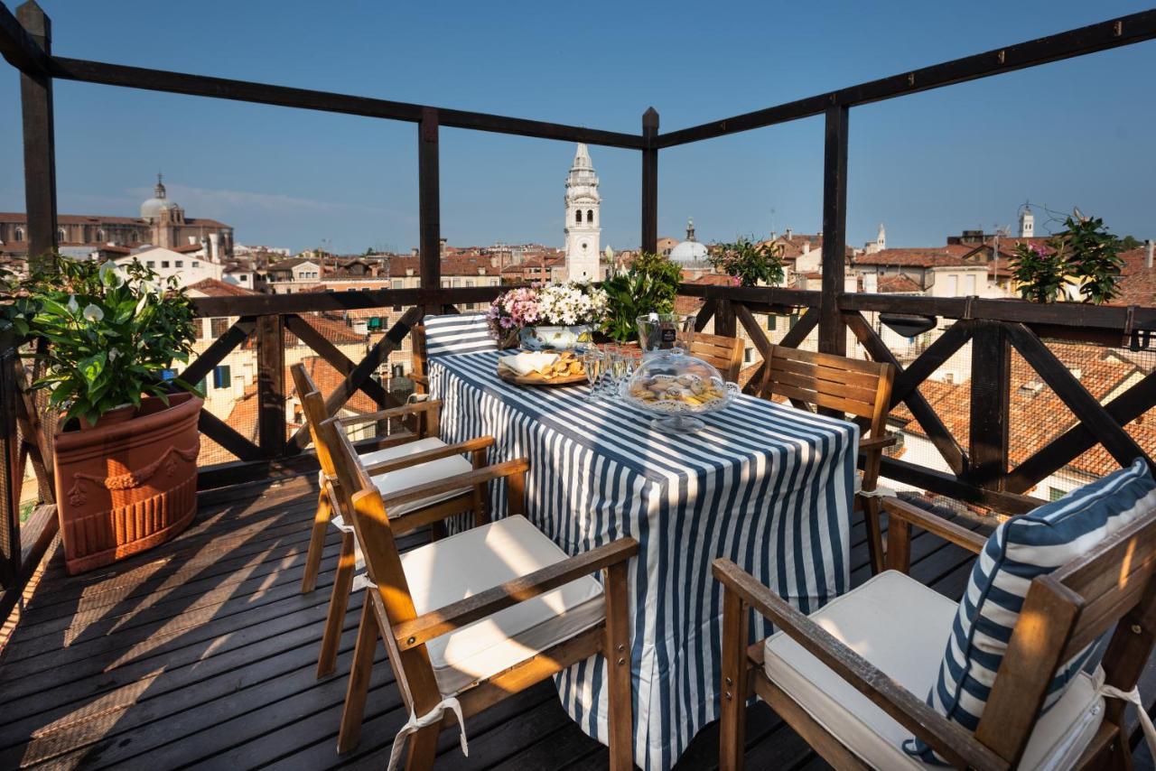 Penthouse With Rooftop Terrace And 360 Views Of - Venice5th Appartement