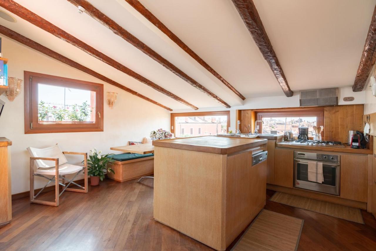Appartement Penthouse With Rooftop Terrace And 360 Views Of - Venice5th Venetië